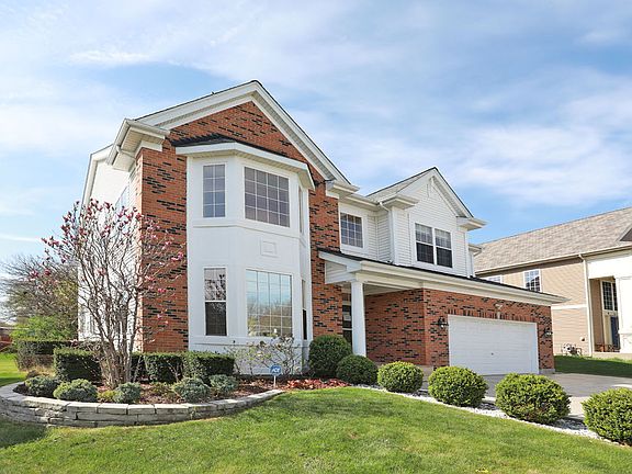 2nd image of 829 Clover Ridge Ln