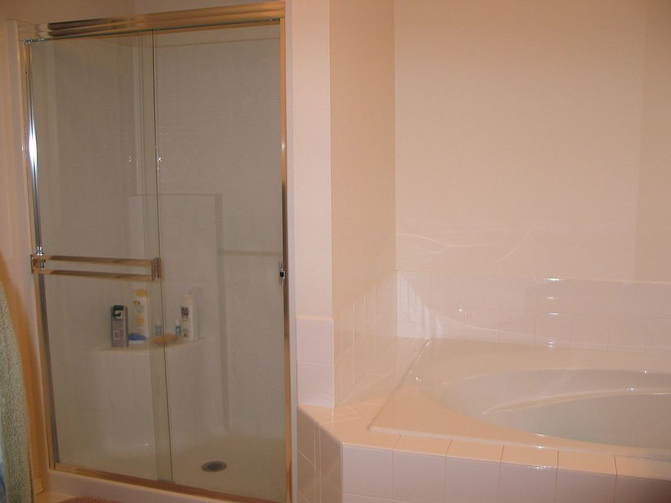 1st image of 535 235th Ave NE