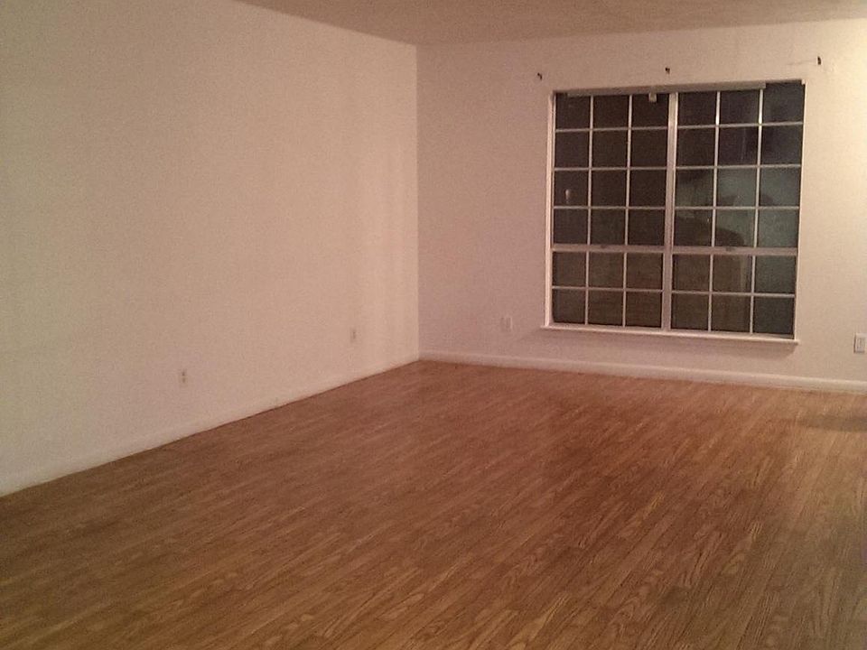 1st image of 1763 Meadowcrest Ln