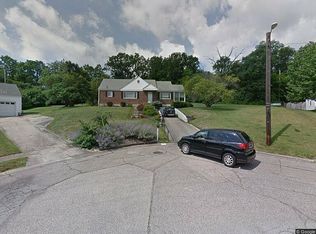 995 Sunview Dr W, Hamilton, OH 45013