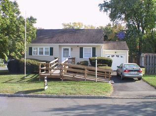 1 Latourette Ave, South Bound Brook, NJ 08880