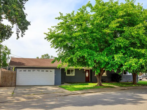 902 Meladee Ln, Galt, CA 95632