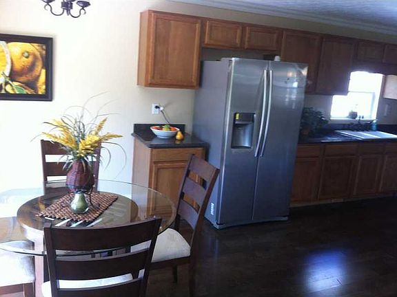 4th image of 1836 Ernest Dr