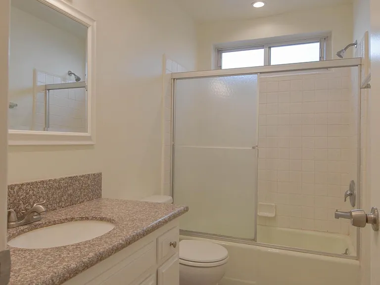 7607 Saint Bernard St #3 — Photo 18