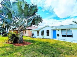 18686 Van Nuys Cir, Pt Charlotte, FL 33948