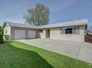 1303 Vista Dr, Emmett, ID 83617