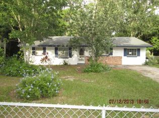 890 Pearl Dr, Mount Dora, FL 32757