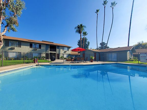 3rd image of 1000 S Anza St S #12