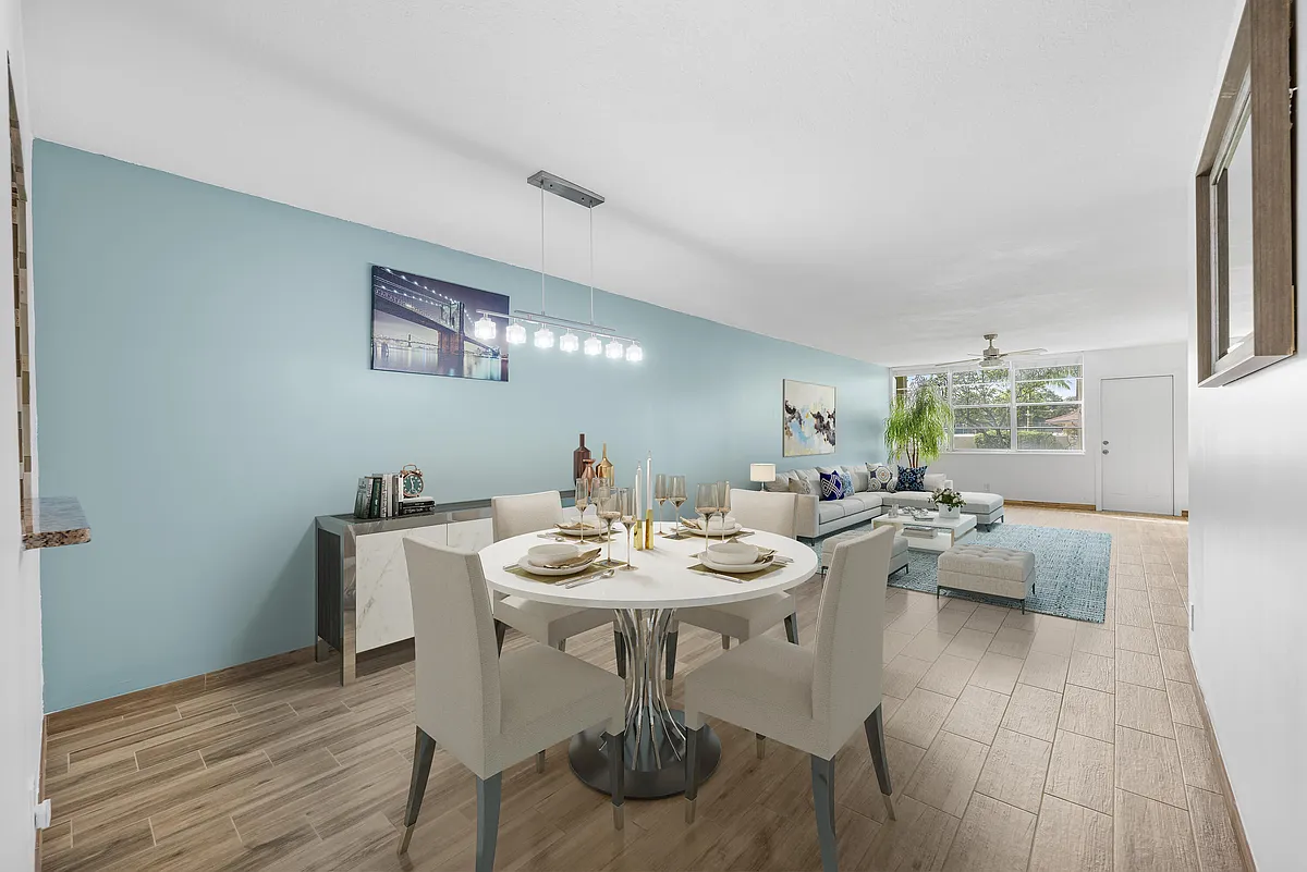 Building Photo - 2865 SW 22nd Ave #105