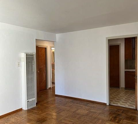 5th image of 1827 Clement St APT 1