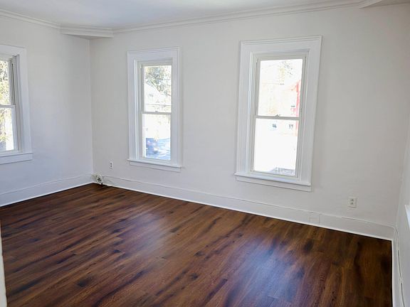 4th image of 31 S Main St #2