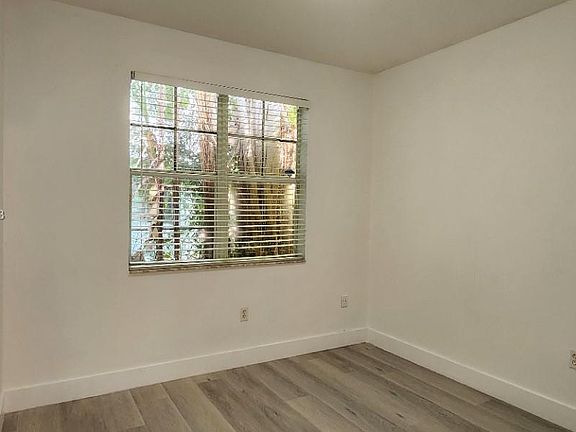 5th image of 822 Lenox Ave APT 3