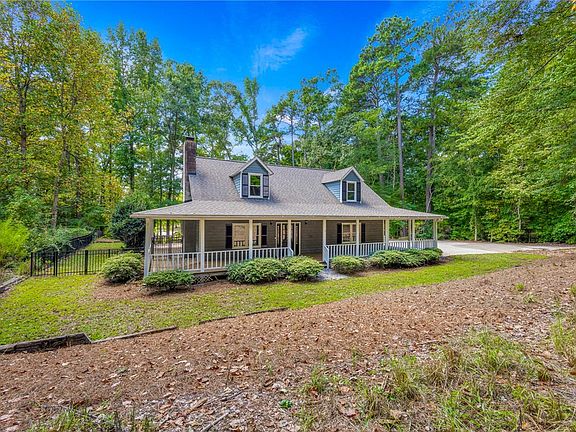 3rd image of 1105 Fisher Rd