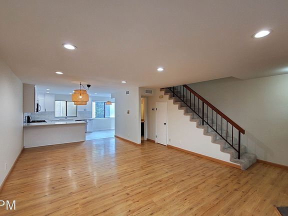 4th image of 3924 Park Pl APT 12