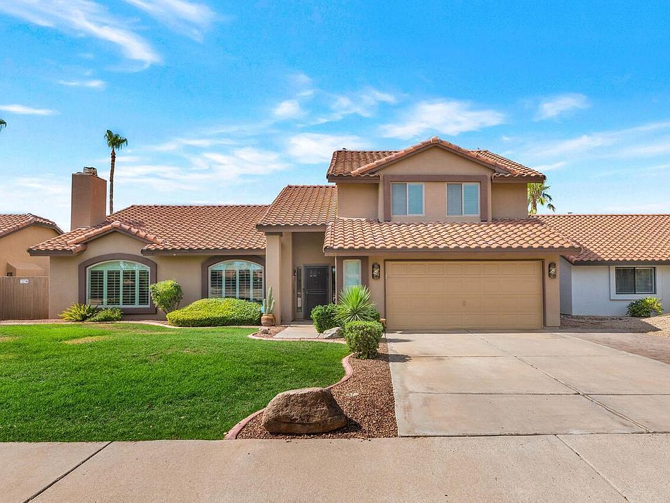 1st image of 5885 E Paradise Ln