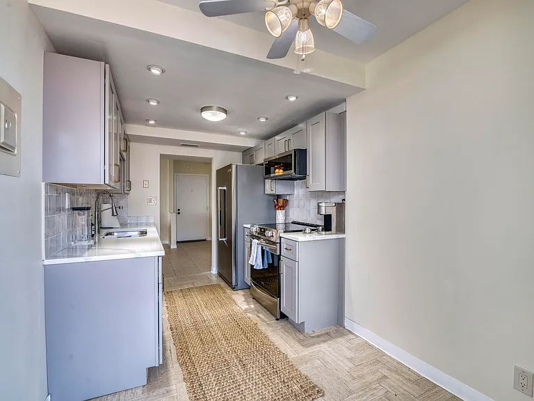 525 N Ocean Blvd #1215 — Photo 8