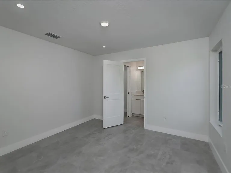 310 Hibiscus St #B — Photo 39
