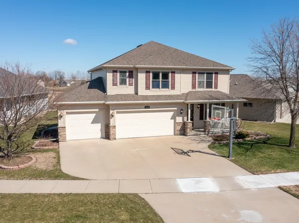 3920 Hemlock Ct, Oshkosh, WI 54904
