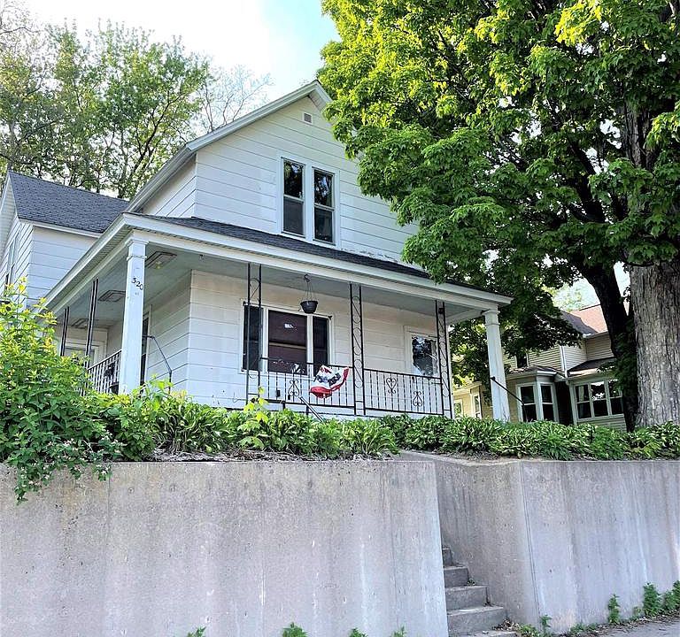 1st image of 320 South 4TH AVENUE
