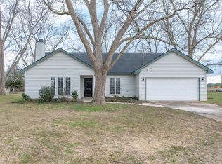 127 Joshua St, Perry, GA 31069