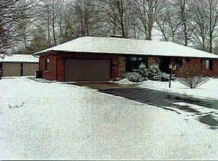 1153 Borg Ave, Temperance, MI 48182