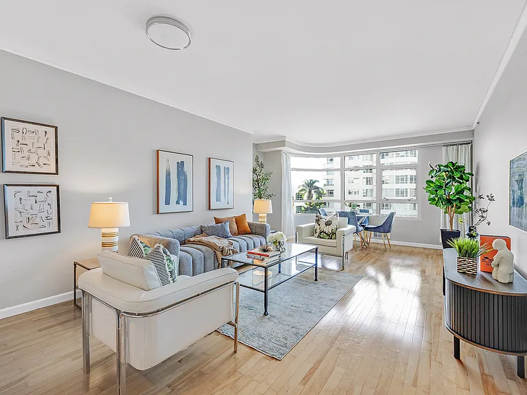 403 Main St #206N — Photo 1