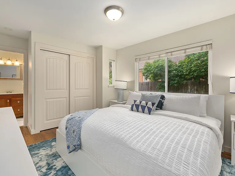 455 N Sherwood St — Photo 18