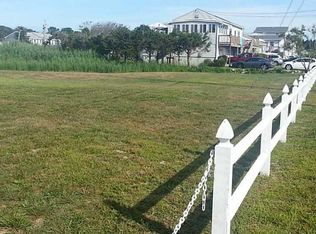 12 Lawton Ave, Westerly, RI 02891