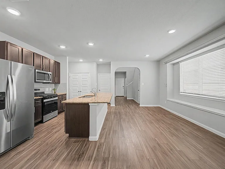 13820 Goldeye Dr — Photo 7