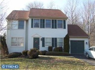 4216 Upland Dr, Upper Chichester, PA 19061