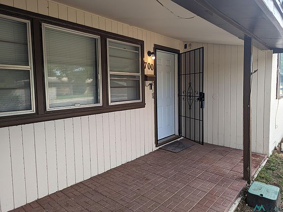 4th image of 700 S Heights Dr