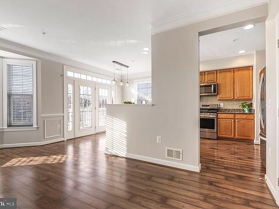 3rd image of 2436 Curie Ct
