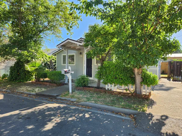 600 1/3 Grove St, Roseville, CA 95678