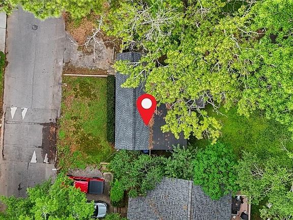 4th image of 709 Francis Ave SE