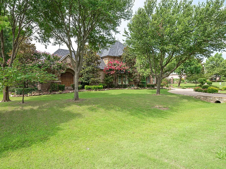 1824 Broken Bend Dr — Photo 33