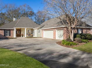 11560 Stanton Cir, Gulfport, MS 39503