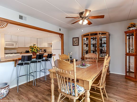 5th image of 8708 Mobile Ave #2D