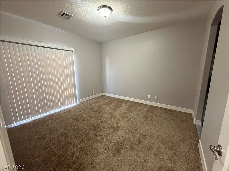 1900 N Torrey Pines Dr #105 — Photo 16