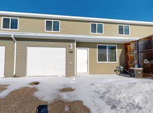 1351 34th Ave SE, Minot, ND 58701