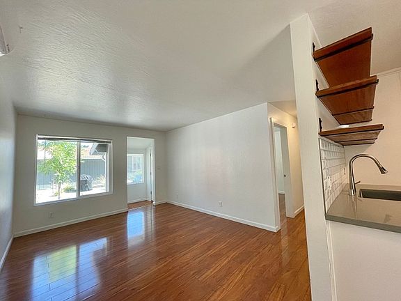 3rd image of 6906-6916 Jefferson St