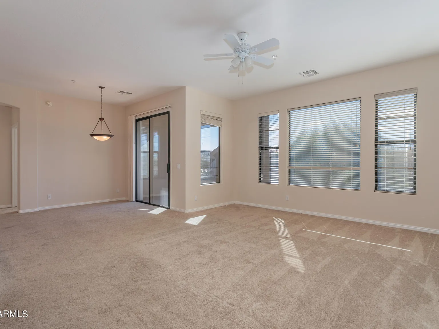 2 bed, 2.0 bath, 1323 sqft, $2,500 — Photo 3