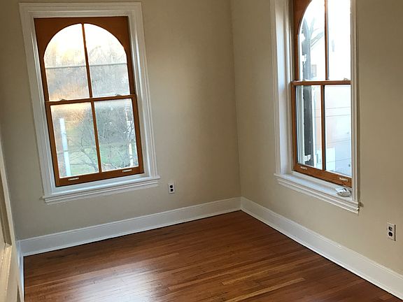 corner bedroom