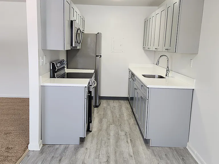 Briarwood Commons — Photo 8
