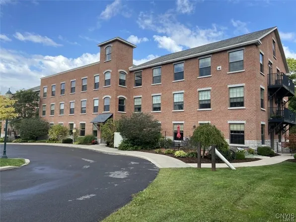 28 Maple St Unit 306, Marcellus, NY 13108