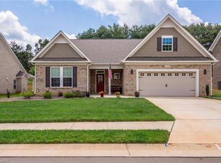 5535 Glad Acres Rd, Pfafftown, NC 27040