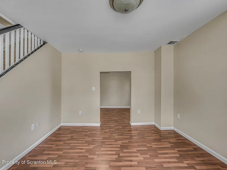538 River St — Photo 6