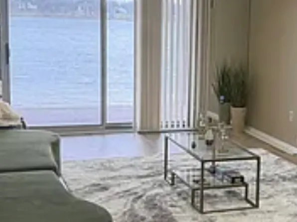 1924 Klingensmith Rd, Bloomfield Hills, MI