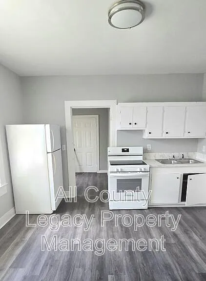 31 Ivy St #A — Photo 4