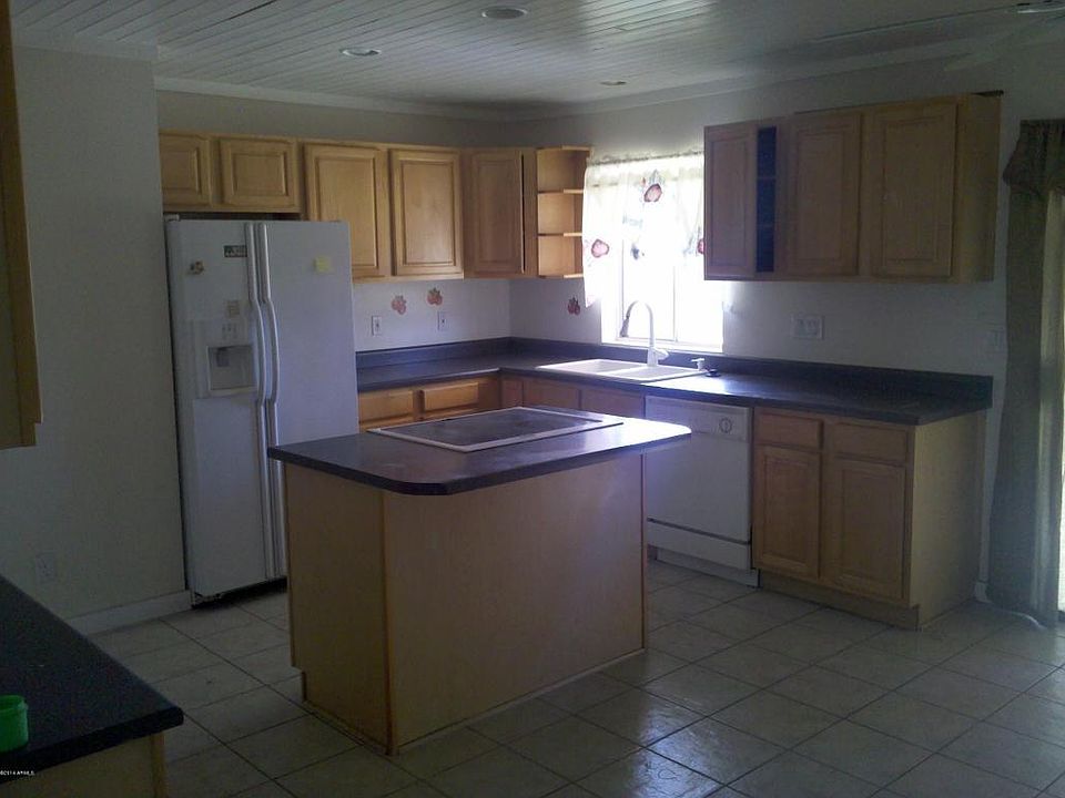 2nd image of 3505 E Pueblo Ave