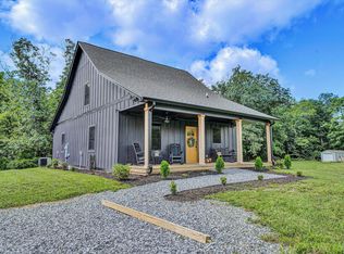 109 Berties Bottom Ln, New Castle, VA 24127